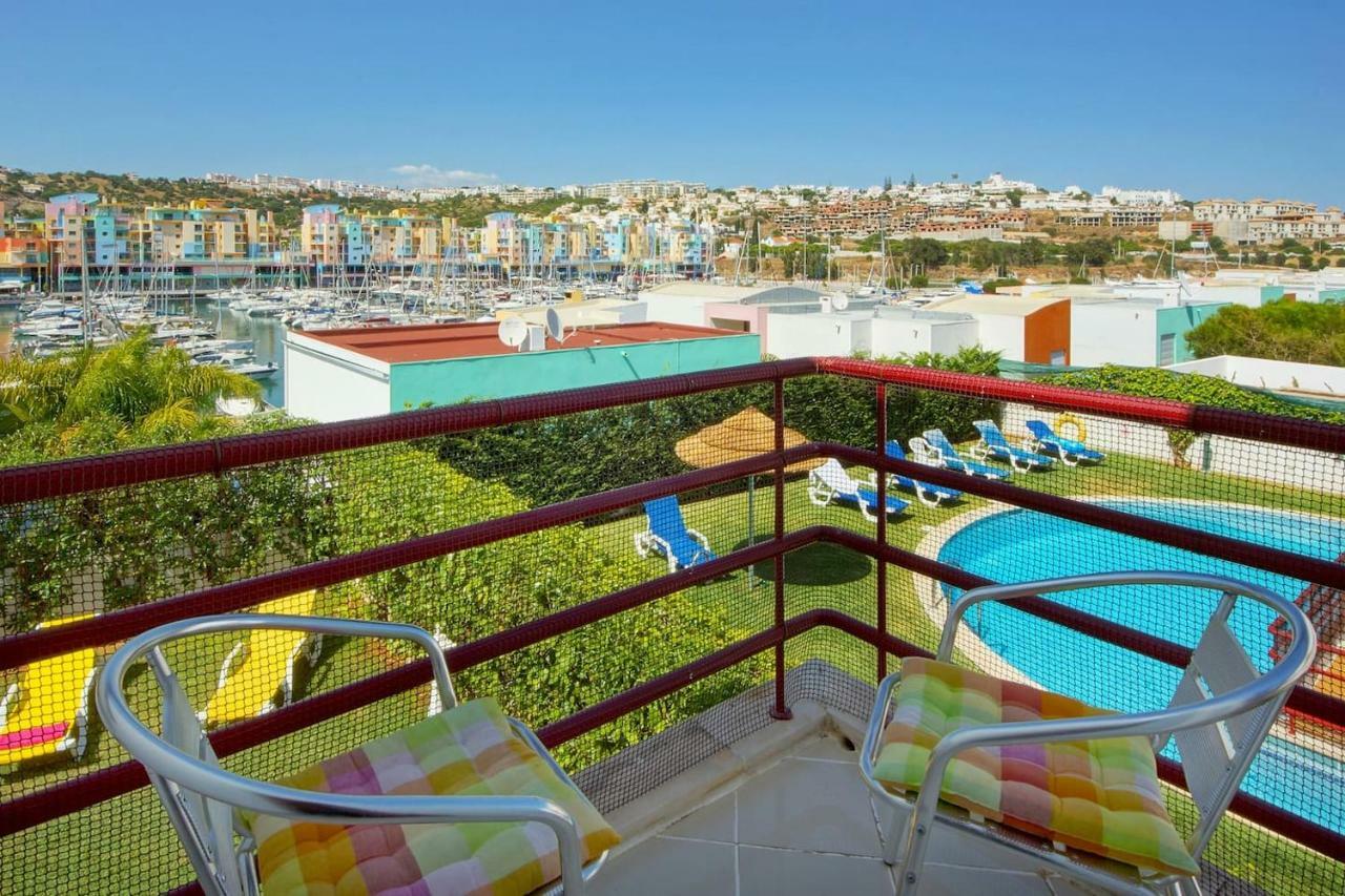 Marina -bbq, Pool & Garden- By Seareen *